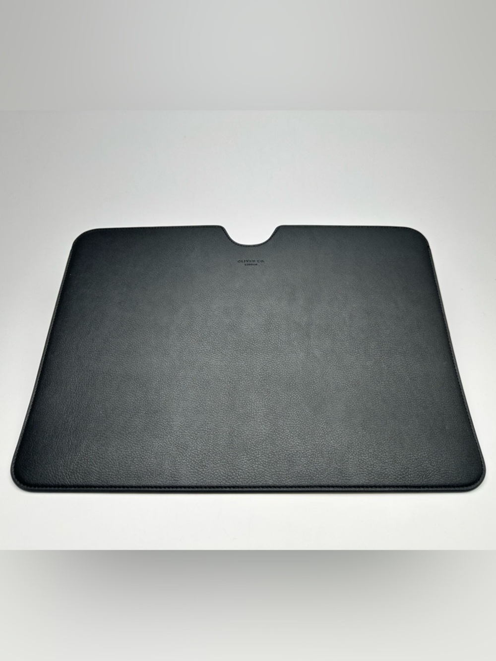 Oliver Co London slim Laptop sleeve
